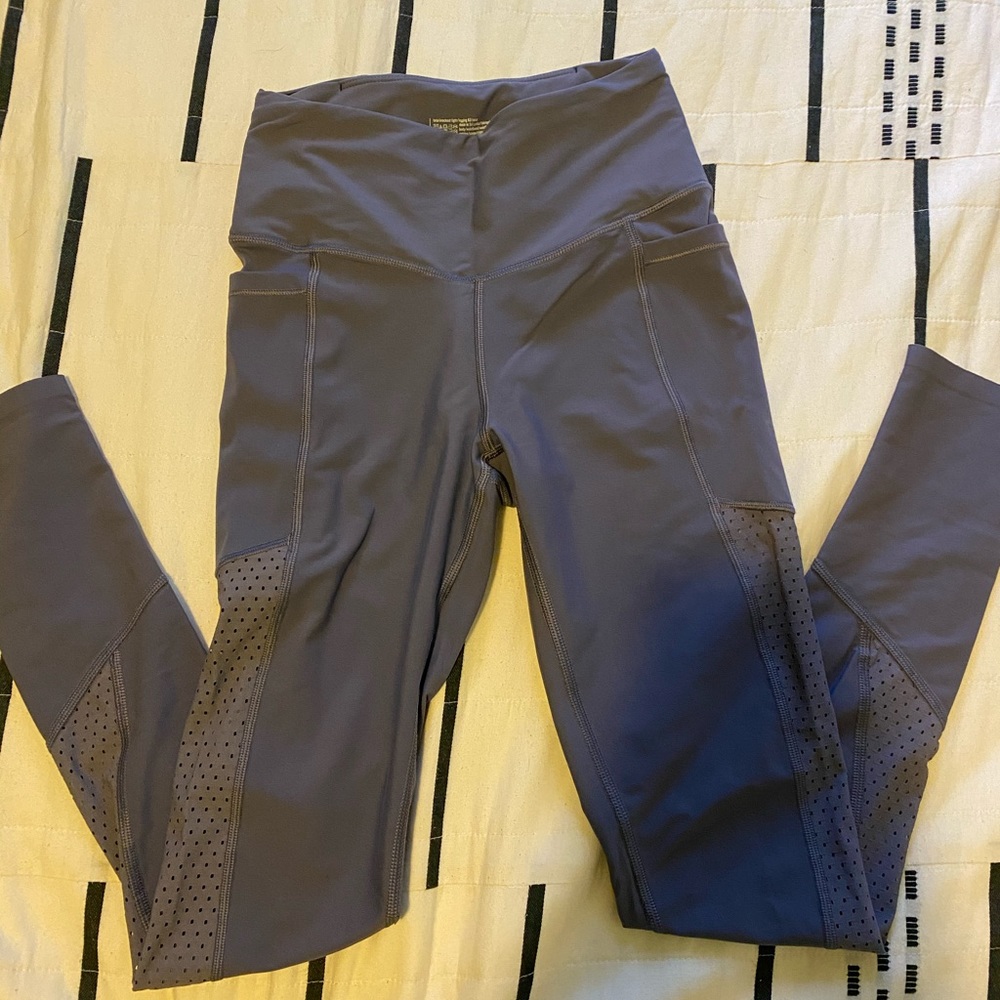 athletic leggings
